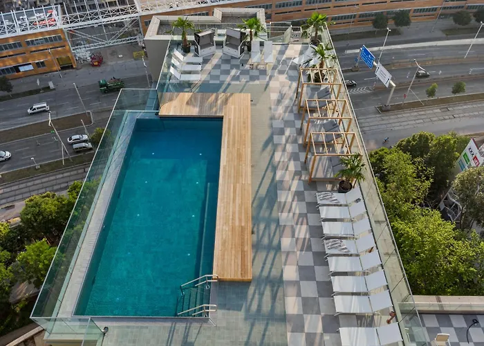 Hans-y Inklusive Outdoorpool & Bar 4*